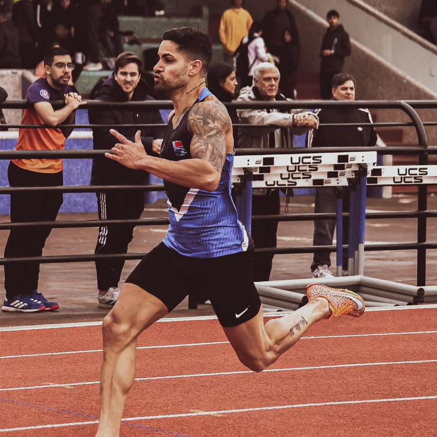 Mauro Nuñez corriendo 100 metros después de superar su dolor de isquiotibiales